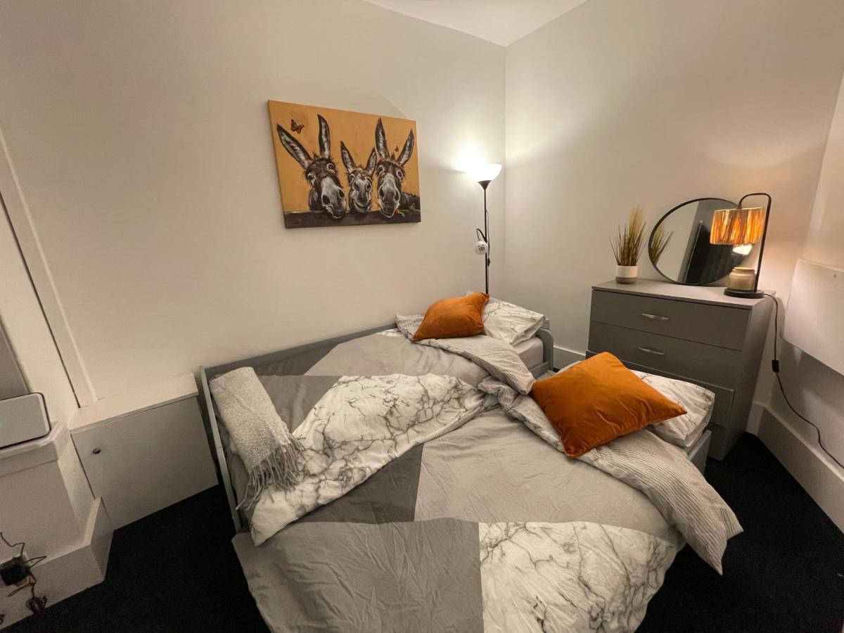 Urban 3 Bedroom Home In Kings Heath-Great Location Бирмингем Экстерьер фото