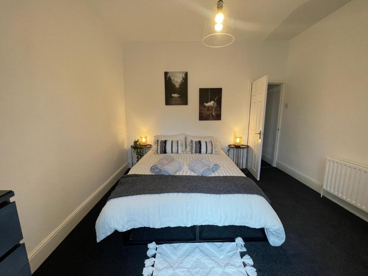 Urban 3 Bedroom Home In Kings Heath-Great Location Бирмингем Экстерьер фото